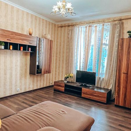 Квартира В Центре Крещатика Kiev Buitenkant foto