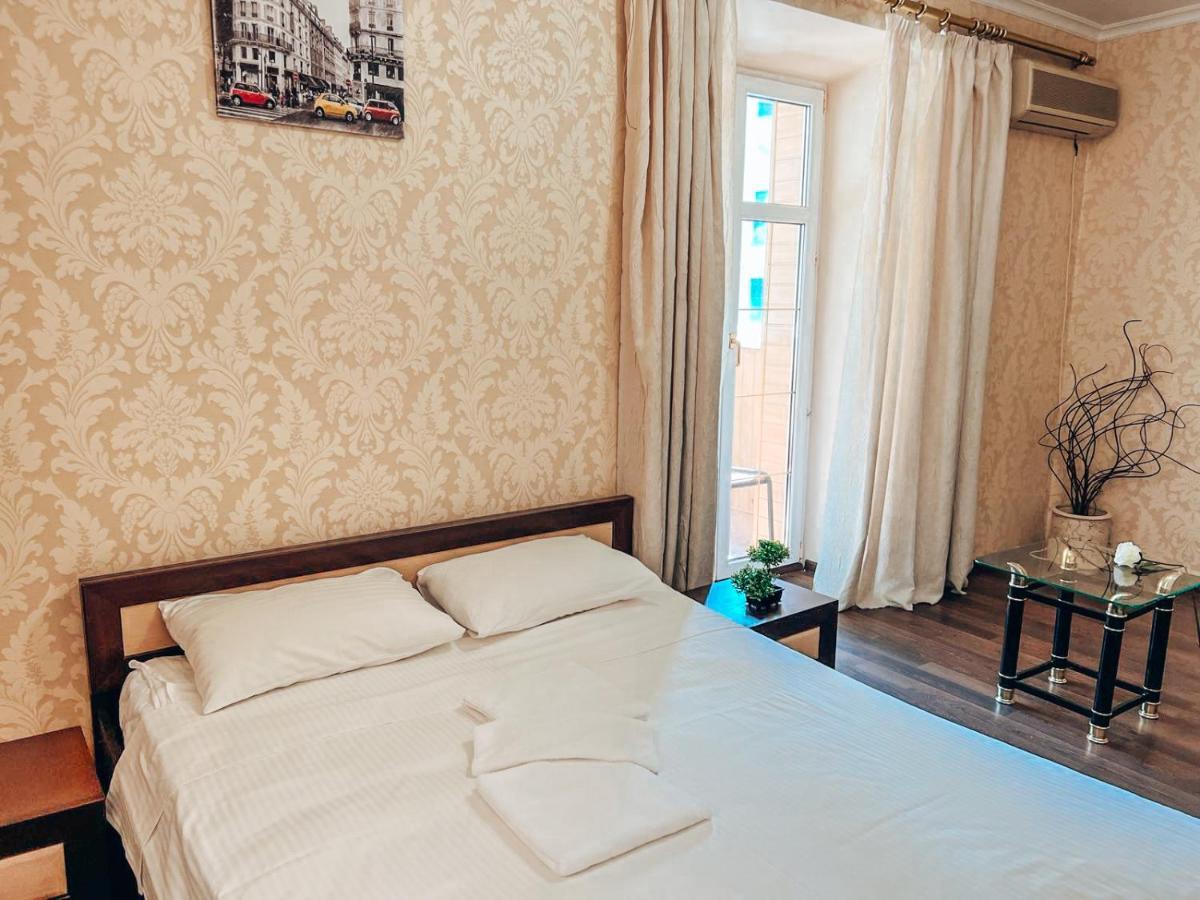 Квартира В Центре Крещатика Kiev Buitenkant foto