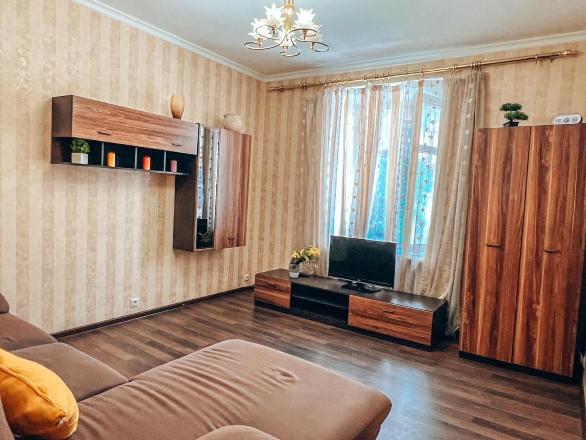 Квартира В Центре Крещатика Kiev Buitenkant foto