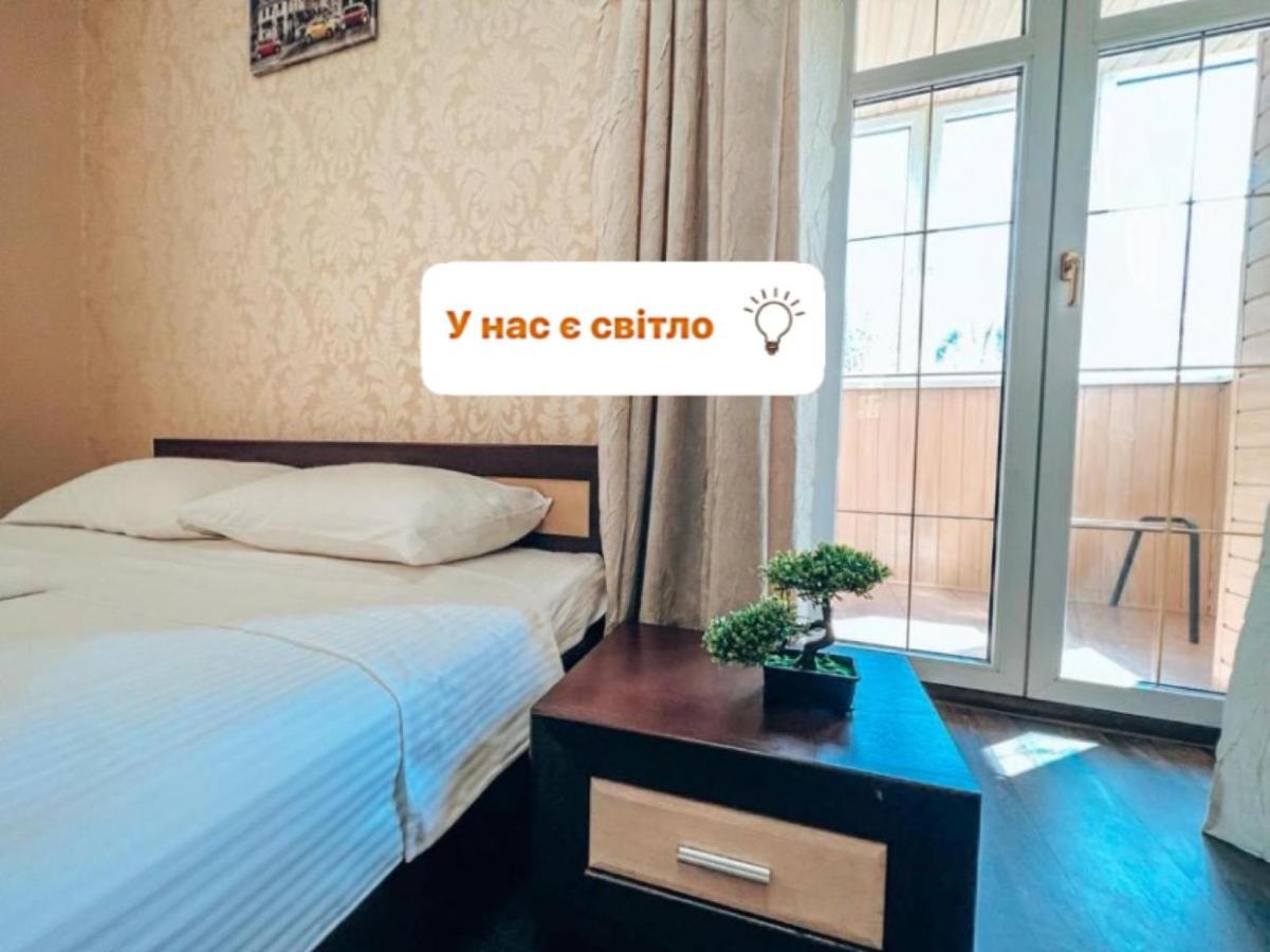 Квартира В Центре Крещатика Kiev Buitenkant foto